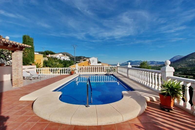 Lovely Villa With Wonderful Views Pego Exterior foto